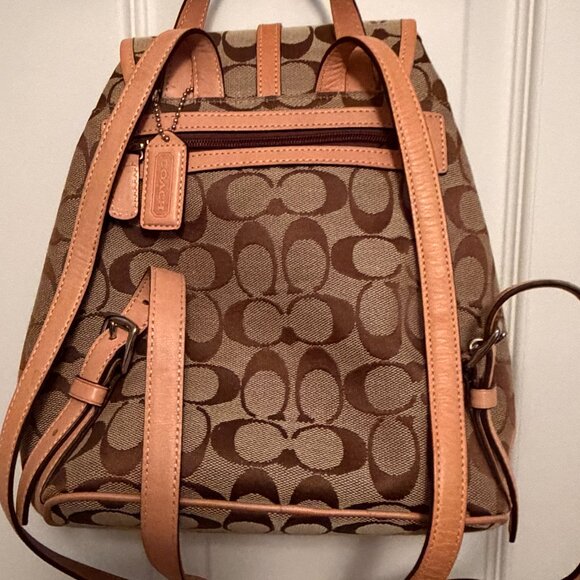 Coach Signature \